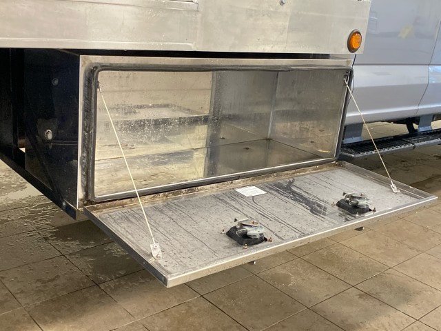 Certified 2023 Ford F450 Lariat AWD/4WD image 9