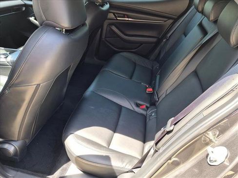 Used 2023 MAZDA MAZDA3 s FWD image 18