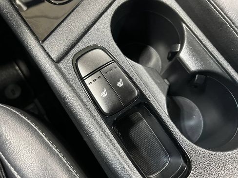 Used 2018 Kia Niro EX w/ EX Touring Graphite Edition FWD image 22