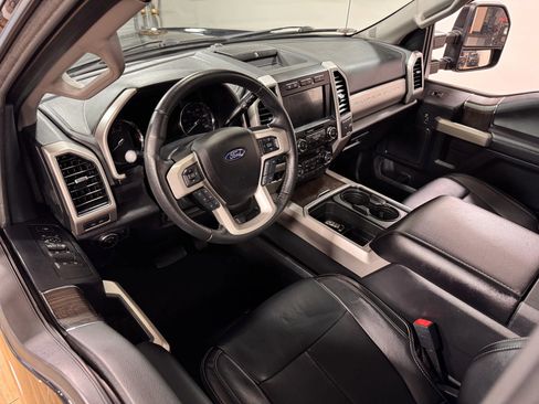 Used 2020 Ford F350 Lariat w/ Lariat Ultimate Package image 13
