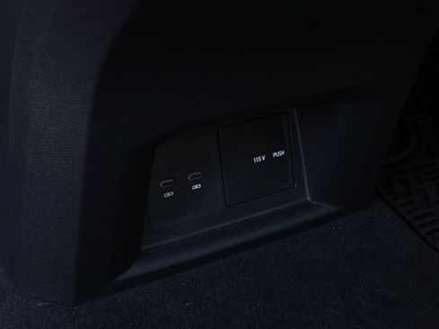 Used 2021 Volkswagen Atlas SE AWD/4WD image 32