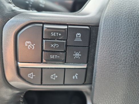 Used 2021 Ford F150 Lariat w/ Equipment Group 502A High AWD/4WD image 16