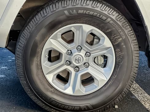 Used 2021 Toyota 4Runner SR5 Premium w/ Moonroof Package image 26