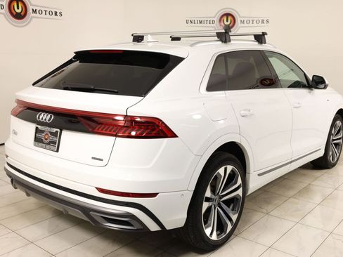 Used 2022 Audi Q8 Premium Plus AWD/4WD image 3