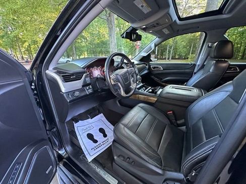Used 2016 GMC Yukon Denali RWD image 9
