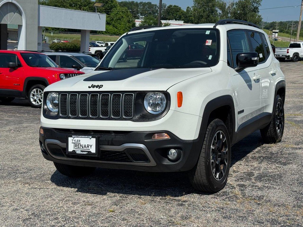 Used 2023 Jeep Renegade Latitude AWD/4WD image 8
