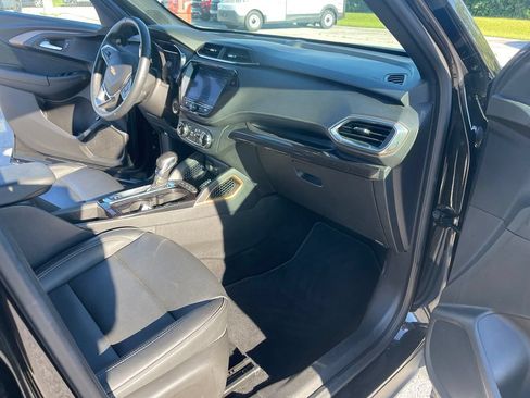 Used 2023 Chevrolet TrailBlazer ACTIV w/ Sun and Liftgate Package AWD/4WD image 19