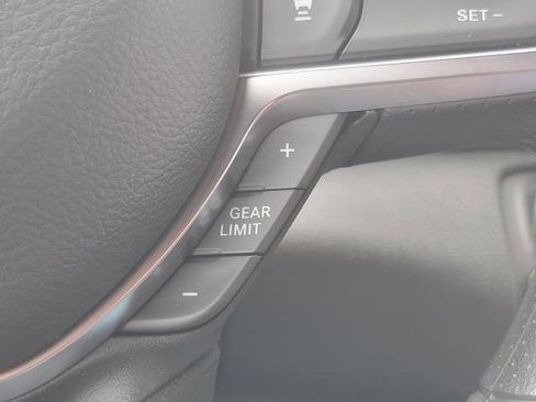 Used 2026 RAM 1500 Big Horn AWD/4WD image 10
