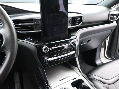 Used 2023 Ford Explorer ST w/ Equipment Group 401A image 6