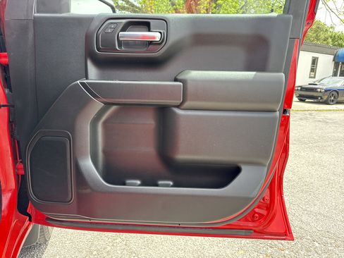 Used 2022 Chevrolet Silverado 1500 Custom AWD/4WD image 21