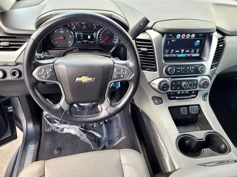 Used 2019 Chevrolet Suburban LT AWD/4WD image 9