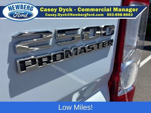 Used 2025 RAM ProMaster 2500 w/ U-Haul Equipment Group FWD image 12