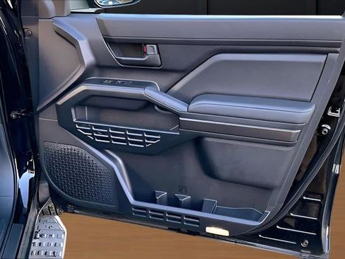 Used 2025 Toyota 4Runner SR5 image 21