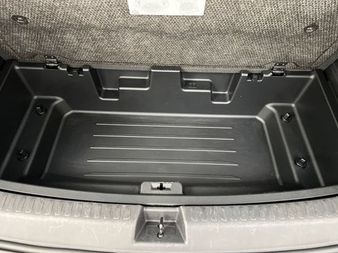 Used 2024 Chevrolet Traverse LT FWD image 47