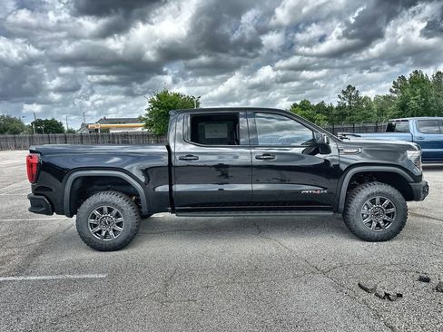 New 2026 GMC Sierra 1500 AT4X AWD/4WD image 10