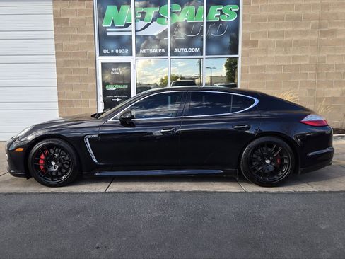 Used 2011 Porsche Panamera Turbo image 2