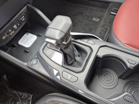 New 2025 Kia K4 GT-Line Turbo image 24