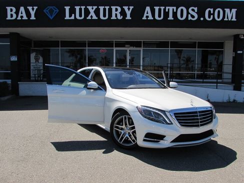 Used 2017 Mercedes-Benz S 550 Sedan image 32