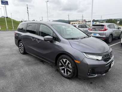 Used 2025 Honda Odyssey EX-L