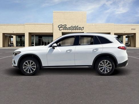 Used 2025 Mercedes-Benz GLC 300 4MATIC image 8