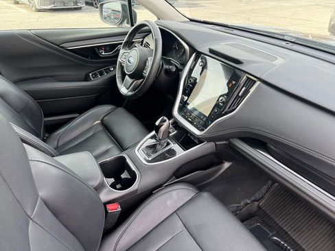 Used 2023 Subaru Outback Limited image 14