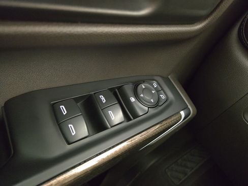 Certified 2019 Chevrolet Silverado 1500 LT w/ All-Star Edition AWD/4WD image 29