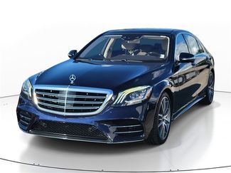 Used 2020 Mercedes-Benz S 560 Sedan video 2