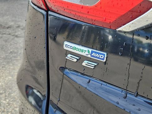 Used 2020 Ford Fusion SE image 32