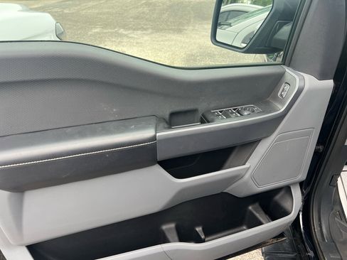 Used 2021 Ford F150 XLT image 11