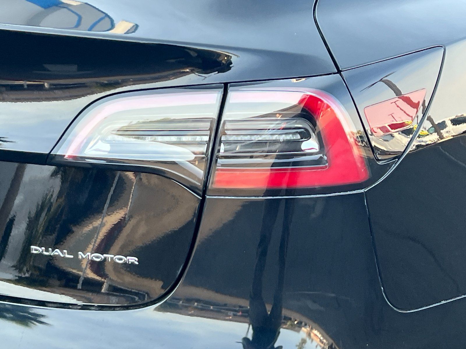 Used 2022 Tesla Model 3 Long Range AWD/4WD image 26