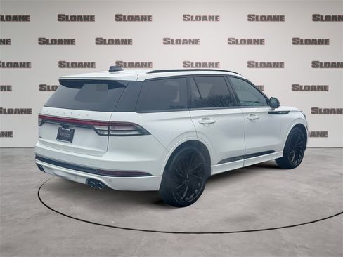 Used 2025 Lincoln Aviator Reserve w/ Equipment Group 201A image 5