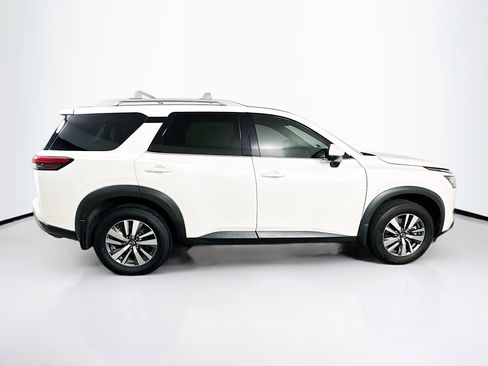 Used 2023 Nissan Pathfinder SL w/ Black Appearance Package FWD image 10