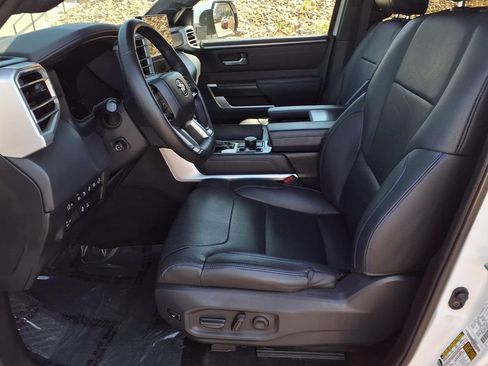 Used 2023 Toyota Tundra Platinum AWD/4WD image 16