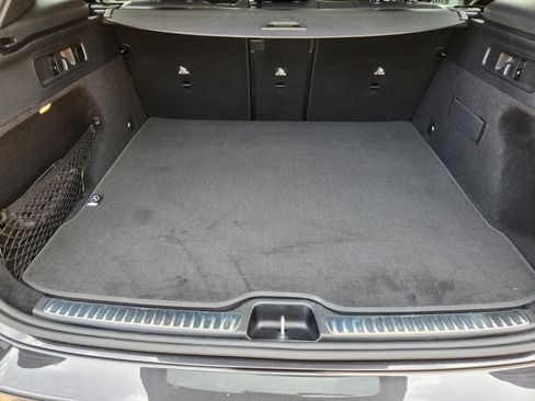 Certified 2025 Mercedes-Benz GLC 300 4MATIC image 33