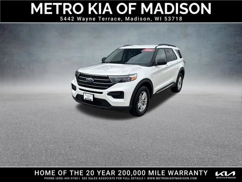 Used 2023 Ford Explorer XLT w/ Class IV Trailer Tow Package AWD/4WD image 1