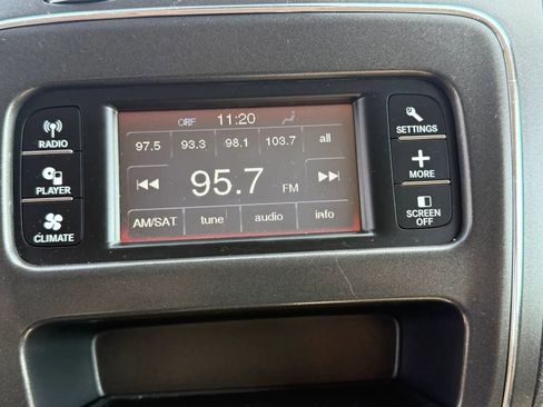 Used 2017 Dodge Journey SXT w/ Premium Group image 23