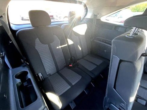 Used 2021 Kia Sorento LX image 25