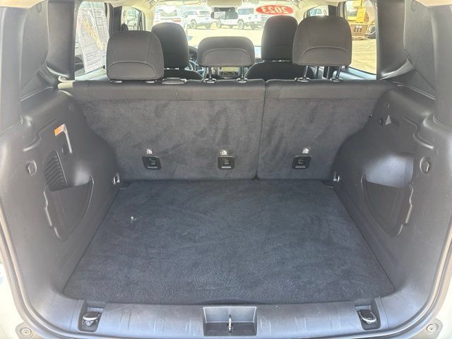 Certified 2023 Jeep Renegade Latitude AWD/4WD image 26