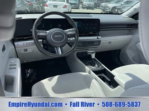 Used 2024 Hyundai Kona SEL AWD/4WD image 12