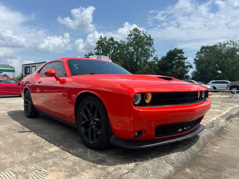 Used 2020 Dodge Challenger GT w/ Plus Package RWD image 2
