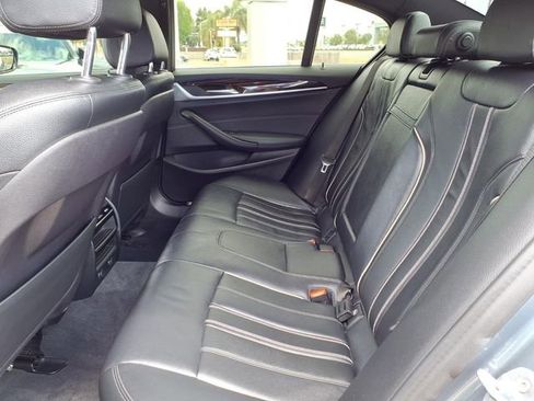 Used 2019 BMW 530i w/ Convenience Package RWD image 22