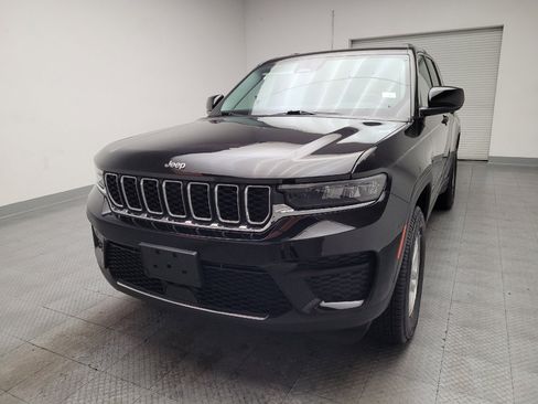 Used 2023 Jeep Grand Cherokee Laredo RWD image 15