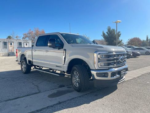 New 2026 Ford F250 Lariat w/ FX4 Off-Road Package AWD/4WD image 2