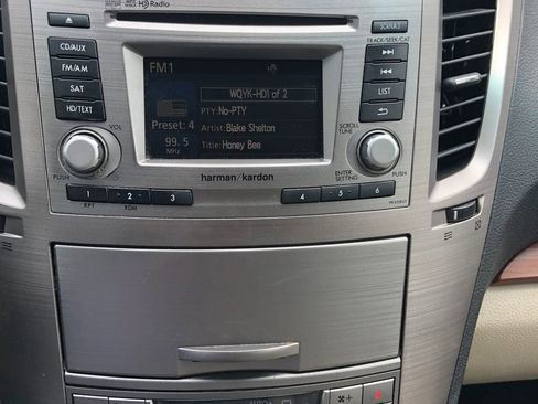 Used 2014 Subaru Outback 2.5i Limited w/ Moonroof Package image 17