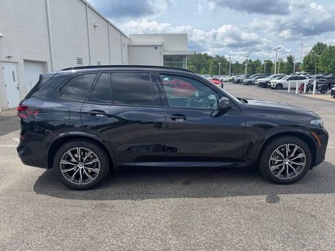 Certified 2025 BMW X5 xDrive40i w/ M Sport Package AWD/4WD image 6