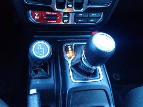 Used 2021 Jeep Wrangler Unlimited Rubicon image 17