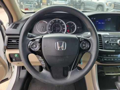 Used 2016 Honda Accord LX image 10