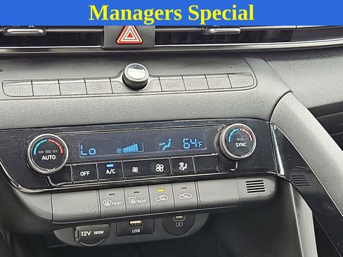 Certified 2025 Hyundai Elantra SEL FWD image 14