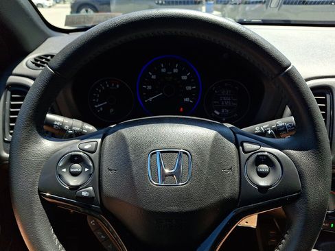 Used 2022 Honda HR-V Sport image 18