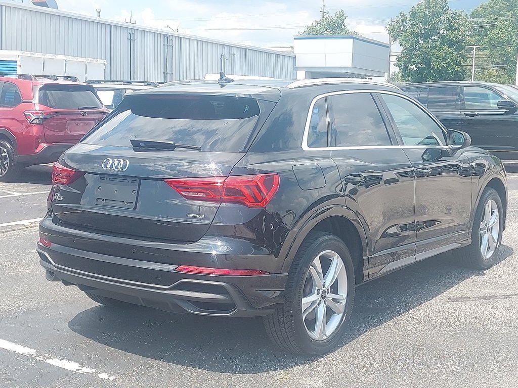 Used 2023 Audi Q3 2.0T Premium w/ Convenience Package AWD/4WD image 7